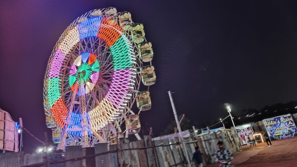 Discover the magical Kashmir Jalkanya Exhibition near Nexus Mall, Kukatpally, Hyderabad. Experience snowy rooms, mountain scenes, giant wheel rides, and an amazing mermaid underwater performance — perfect for families!