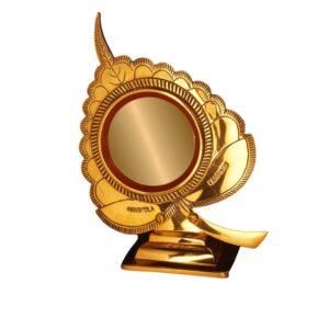 Discover the most stunning Aranmula (Val) Kannadi mirrors on Amazon just in time for Onam 2025—live in tradition, shine in festivities, and cherish heritage. Find the perfect mirror for your home or as a thoughtful gift.