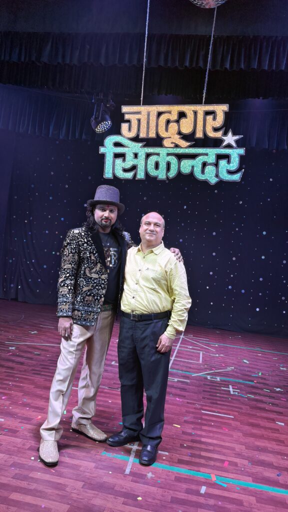 Attended a mind-blowing live show by magician Jadugar Sikandar in Hyderabad. Discover his inspirational journey from Uttar Pradesh to superstar performer, how his show left me stunned (and yes, I got a selfie!), plus FAQs, behind-the-scenes and why his magic is so uniquely hilarious and astonishing.